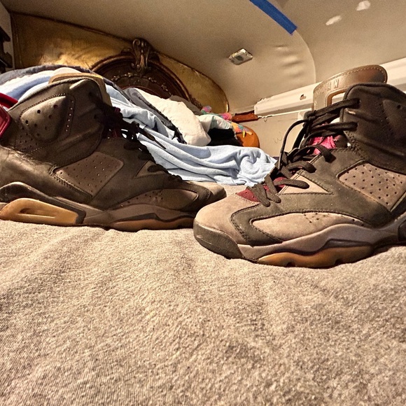 Nike Js - Picture 4 of 4